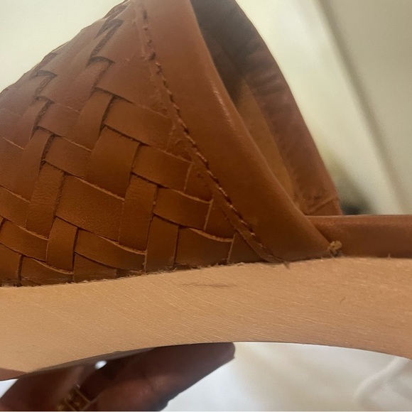 Madewell Jordyn Clog NWOT in Woven Leather Wood Heel, Comfortable, Camel Sz 6.5 - Picture 14 of 16